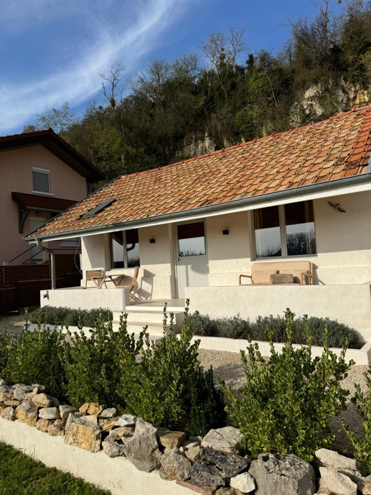 Maison Au Bord De L'Eau Les Roches 内农河畔罗什福尔 外观 照片