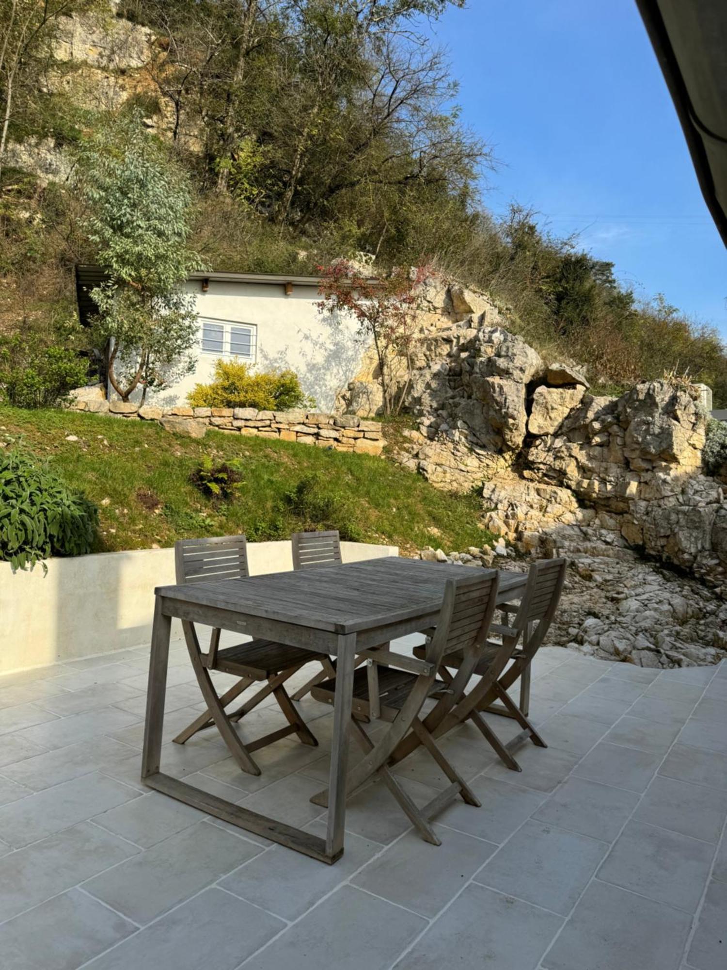 Maison Au Bord De L'Eau Les Roches 内农河畔罗什福尔 外观 照片