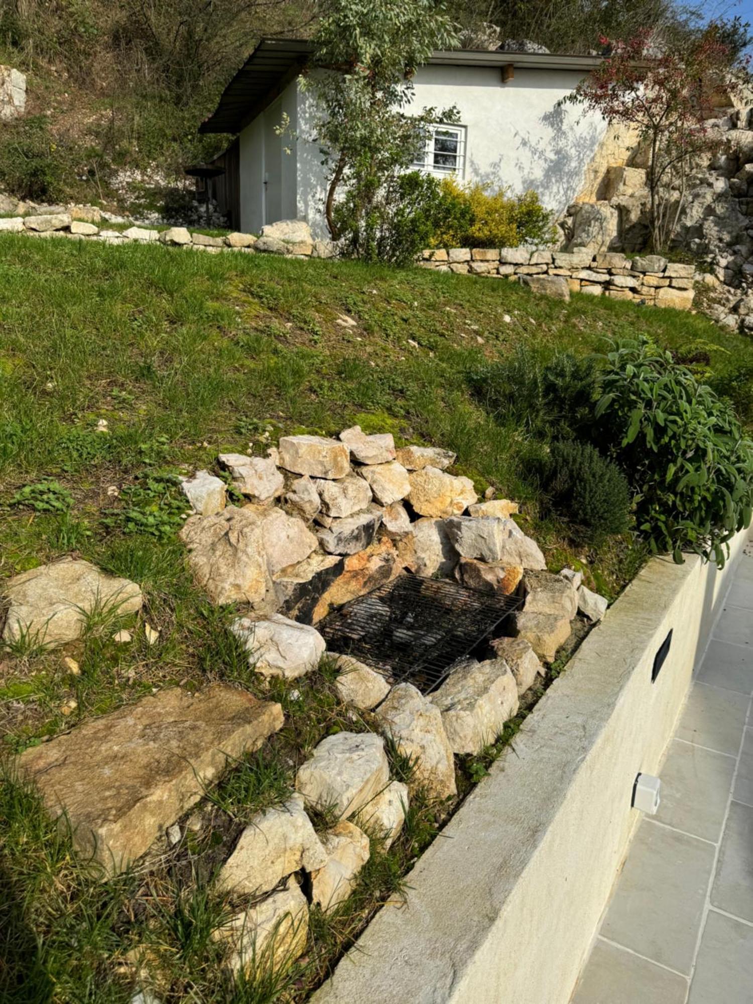 Maison Au Bord De L'Eau Les Roches 内农河畔罗什福尔 外观 照片