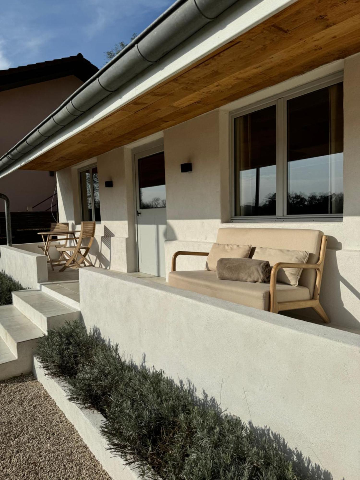 Maison Au Bord De L'Eau Les Roches 内农河畔罗什福尔 外观 照片